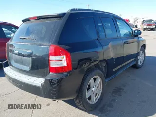 2007 Jeep Compass Sport with VIN 1J8FT470X7D420472, listed as a IAAI auction lot 41358402 with 178,668 mi miles. Bid and sale history available at carsss.com. Image 4.