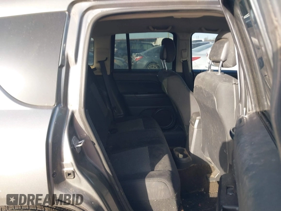 2014 Jeep Compass Sport with VIN 1C4NJCBA6ED620698, listed as a IAAI auction lot 41852056 with 193,085 mi miles and . Bid and sale history available at DreamBid. Image 8.