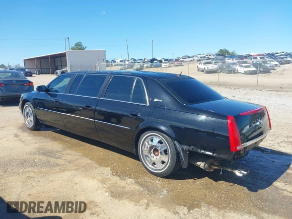 2006 Cadillac DTS Professional z VIN 1GEEH96Y56U550027, wystawiony jako IAAI lot #41663248 z przebiegiem 58 471 mil mil oraz . Historia ofert i sprzedaży dostępna na DreamBid. Obrazek 3.