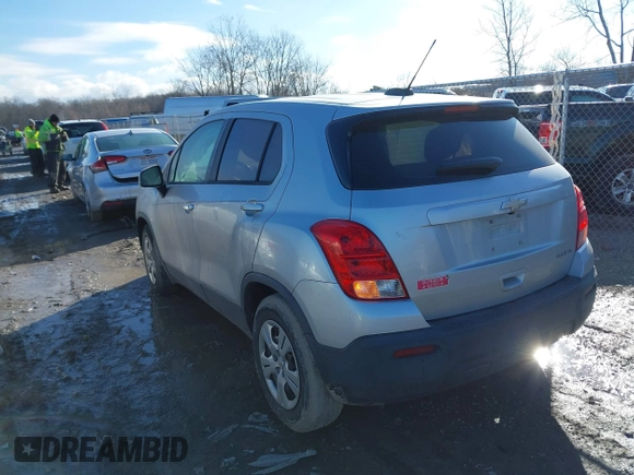 2016 Chevrolet Trax LS with VIN KL7CJKSB1GB695184, listed as a IAAI auction lot 41488203 with 113,410 mi miles. Bid and sale history available at carsss.com. Image 3.