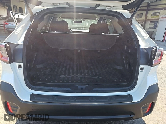 2022 Subaru Outback Premium z VIN 4S4BTADC9N3250090, wystawiony jako IAAI lot #42580767 z przebiegiem 93 354 mil mil oraz . Historia ofert i sprzedaży dostępna na DreamBid. Obrazek 5.