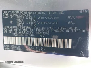 2018 Toyota Sienna XLE with VIN 5TDDZ3DC5JS205440, listed as a IAAI auction lot 41090557 with 50,775 mi miles. Bid and sale history available at carsss.com. Image 9.