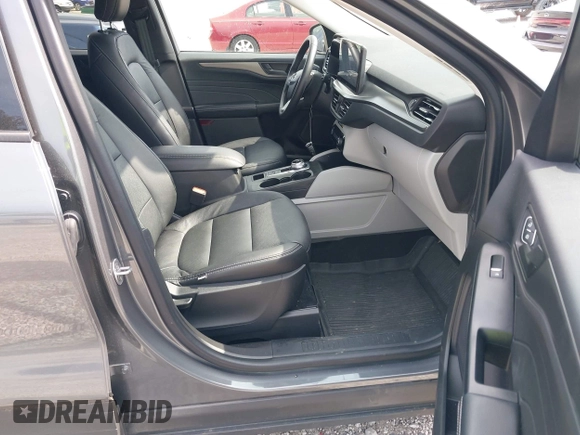 2024 Ford Escape Active with VIN 1FMCU9GN0RUA10973, listed as a IAAI auction lot 41928914 with 13,052 mi miles and . Bid and sale history available at DreamBid. Image 5.