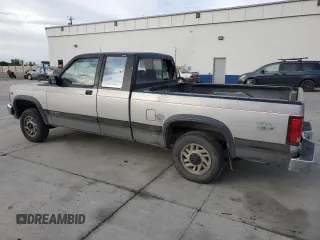 1993 Dodge Dakota z VIN 1B7GL23Y4PS147567, wystawiony jako Copart lot #72094604 z przebiegiem 278 963 mil mil oraz Szkoda całkowita • Salvage title. Historia ofert i sprzedaży dostępna na DreamBid. Obrazek 2.