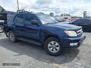 2005 Toyota 4Runner SR5 with VIN JTEZU14R658029145, listed as a IAAI auction lot 41899932 with 290,171 mi miles. Bid and sale history available at carsss.com. Image 1.