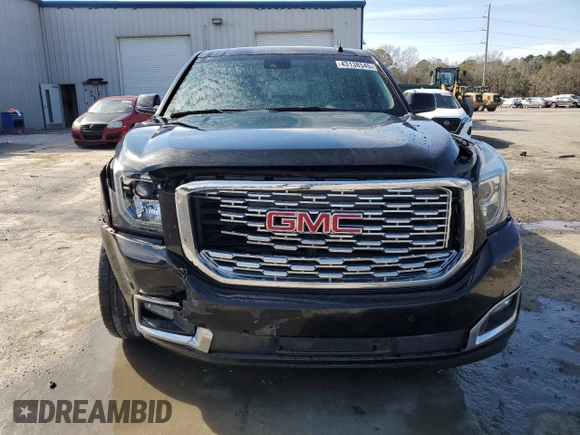 2019 GMC Yukon XL Denali with VIN 1GKS2HKJ9KR264134, listed as a Copart auction lot 43138545 with 105,690 mi miles and Salvage Title. Bid and sale history available at DreamBid. Image 5.