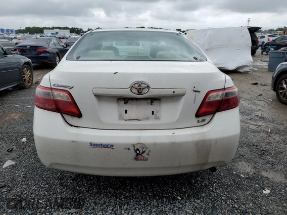 2008 Toyota Camry LE z VIN 4T1BE46K28U730356, wystawiony jako Copart lot #71500284 z przebiegiem 221 011 mil mil oraz Czysty tytuł • Clean title. Historia ofert i sprzedaży dostępna na DreamBid. Obrazek 6.