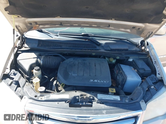 2012 Chrysler Town & Country Touring with VIN 2C4RC1BG7CR345261, listed as a IAAI auction lot 41777203 with 158,732 mi miles. Bid and sale history available at carsss.com. Image 10.