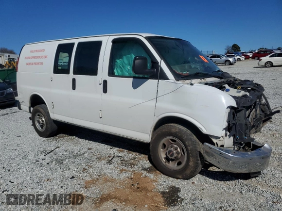 2016 GMC Savana Cargo z VIN 1GTW7AFF9G1902240, wystawiony jako Copart lot #48993415 z przebiegiem Nie podano mil oraz Szkoda całkowita • Salvage title. Historia ofert i sprzedaży dostępna na DreamBid. Obrazek 4.