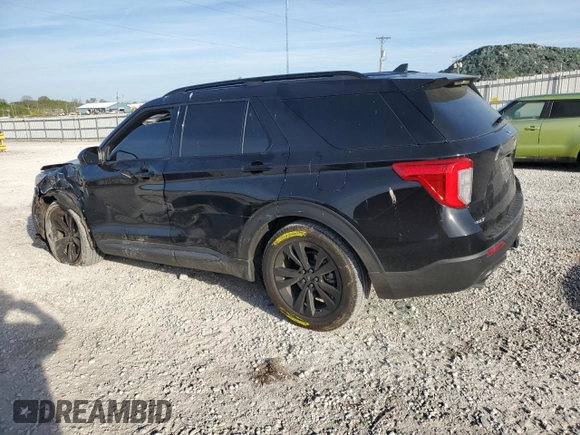 2023 Ford Explorer XLT with VIN 1FMSK8DH4PGA26521, listed as a Copart auction lot 53845995 with 47,588 mi miles and Salvage title. Bid and sale history available at DreamBid. Image 2.