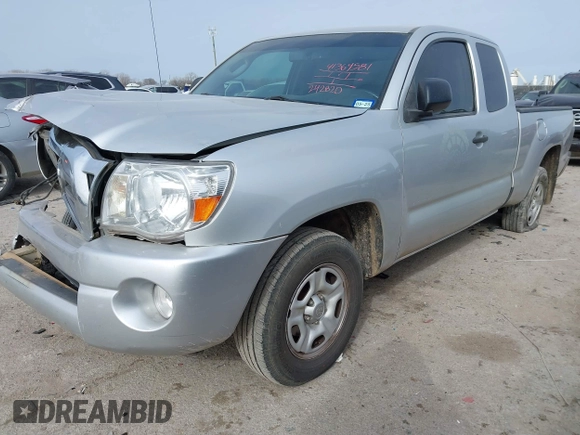 2010 Toyota Tacoma z VIN 5TETX4CN7AZ711543, wystawiony jako IAAI lot #41364581 z przebiegiem 242 820 mil mil oraz . Historia ofert i sprzedaży dostępna na DreamBid. Obrazek 18.