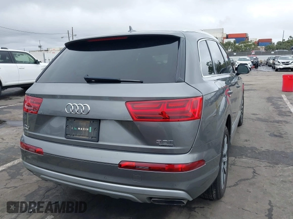 2017 Audi Q7 Premium Plus with VIN WA1LAAF71HD054278, listed as a IAAI auction lot 41391066 with 100,201 mi miles. Bid and sale history available at carsss.com. Image 16.
