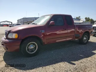 2003 Ford F-150 XL z VIN 2FTRX07L23CA43383, wystawiony jako Copart lot #61826005 z przebiegiem 194 624 mil mil oraz Czysty tytuł • Clean title. Historia ofert i sprzedaży dostępna na DreamBid. Obrazek 1.