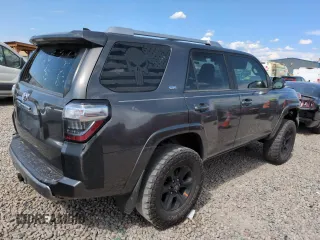 2017 Toyota 4Runner SR5 with VIN JTEZU5JR7H5153443, listed as a Copart auction lot 63555425 with 253,532 mi miles and Clean title. Bid and sale history available at DreamBid. Image 3.