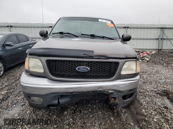 2002 Ford F-150 XLT with VIN 1FTRW08L82KB50370, listed as a Copart auction lot 44715545 with 238,038 mi miles and Salvage Title. Bid and sale history available at carsss.com. Image 5.