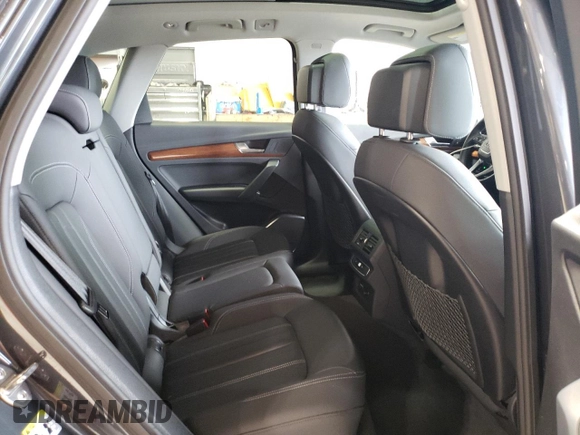 2021 Audi Q5 Premium z VIN WA1AAAFY4M2049968, wystawiony jako Copart lot #57229695 z przebiegiem 48 316 mil mil oraz Szkoda całkowita • Salvage title. Historia ofert i sprzedaży dostępna na DreamBid. Obrazek 11.