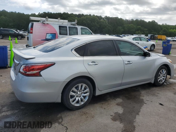 2015 Nissan Altima 2.5 with VIN 1N4AL3AP6FN401711, listed as a Copart auction lot 59462555 with 195,586 mi miles and Salvage title. Bid and sale history available at DreamBid. Image 3.