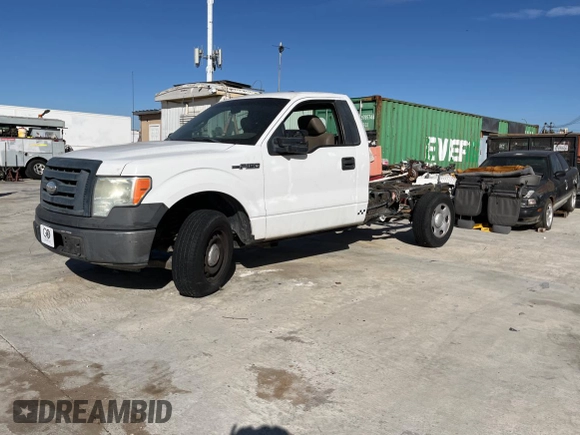 2009 Ford F-150 XL with VIN 1FTRF12849KB67641, listed as a Copart auction lot 77224334 with 314,994 mi miles and Clean Title. Bid and sale history available at carsss.com. Image 2.