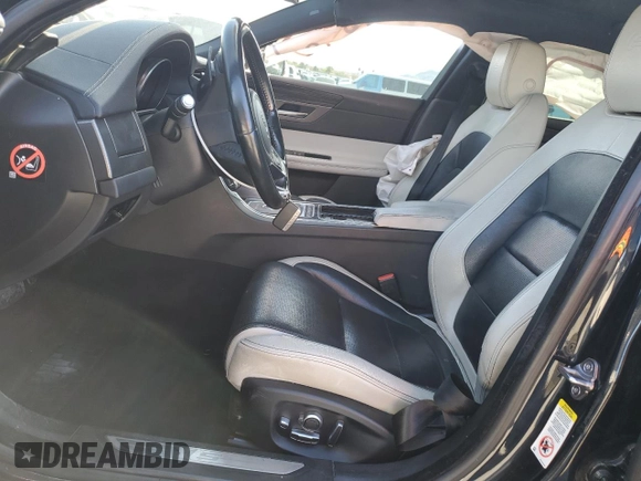 2016 Jaguar XF S with VIN SAJBG4BVXGCY19810, listed as a Copart auction lot 48229075 with 61,253 mi miles and Salvage Title. Bid and sale history available at carsss.com. Image 7.