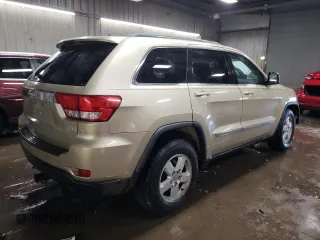 2011 Jeep Grand Cherokee Laredo with VIN 1J4RR4GG4BC585586, listed as a Copart auction lot 46373955 with 163,247 mi miles and Salvage Title. Bid and sale history available at carsss.com. Image 3.