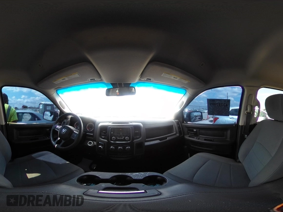 2019 Ram 1500 Tradesman z VIN 3C6RR6KG0KG705946, wystawiony jako IAAI lot #42217999 z przebiegiem 99 460 mil mil oraz . Historia ofert i sprzedaży dostępna na DreamBid. Obrazek 19.