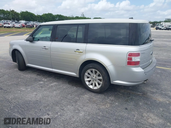 2010 Ford Flex SEL z VIN 2FMGK5CC6ABA82100, wystawiony jako IAAI lot #41960218 z przebiegiem 198 328 mil mil oraz . Historia ofert i sprzedaży dostępna na DreamBid. Obrazek 3.