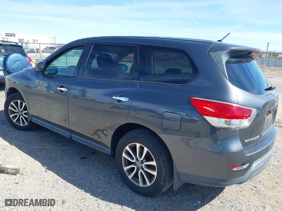 2014 Nissan Pathfinder SV with VIN 5N1AR2MN7EC703558, listed as a IAAI auction lot 41715058 with 209,886 mi miles. Bid and sale history available at carsss.com. Image 3.