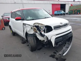 2017 Kia Soul + with VIN KNDJP3A54H7488058, listed as a IAAI auction lot 41698719 with 80,239 mi miles. Bid and sale history available at carsss.com. Image 1.