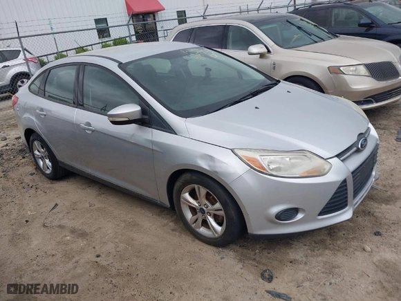 2013 Ford Focus SE with VIN 1FADP3F25DL299969, listed as a IAAI auction lot 41977263 with 201,794 mi miles. Bid and sale history available at carsss.com. Image 1.