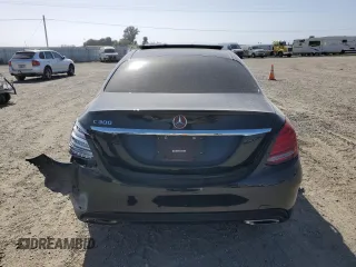2017 Mercedes-Benz C 300 с VIN 55SWF4JB6HU224188, выставлен на аукционе Copart как лот 54078665 с пробегом Не указан миль и Списание • Salvage title. История ставок и продаж доступна на DreamBid. Изображение 6.