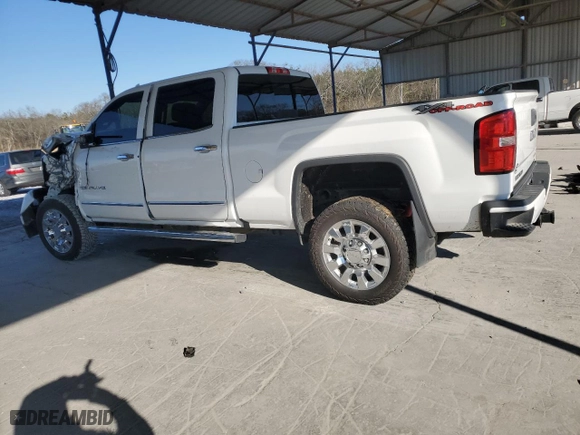 2017 GMC Sierra 2500HD Denali with VIN 1GT12UEY6HF249951, listed as a Copart auction lot 41397235 with 99,713 mi miles and Salvage Title. Bid and sale history available at carsss.com. Image 2.