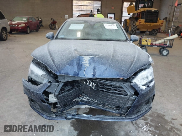 2022 Audi A5 Sportback Premium Plus z VIN WAUCBCF57NA005917, wystawiony jako IAAI lot #41362046 z przebiegiem 28 224 mil mil oraz . Historia ofert i sprzedaży dostępna na DreamBid. Obrazek 12.