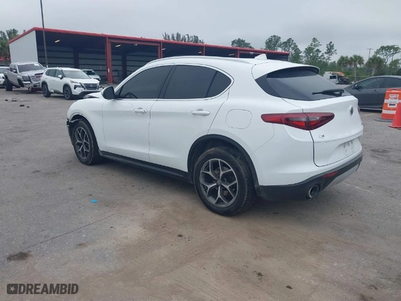 2019 Alfa Romeo Stelvio Ti Sport with VIN ZASPAKBN4K7C43960, listed as a IAAI auction lot 41328453 with 1 mi miles. Bid and sale history available at carsss.com. Image 3.