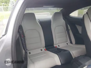 2012 Mercedes-Benz C 250 с VIN WDDGJ4HB5CF745892, выставлен на аукционе IAAI как лот 42347608 с пробегом 109 677 миль миль и . История ставок и продаж доступна на DreamBid. Изображение 8.