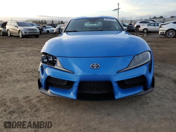 2021 Toyota GR Supra 3.0 with VIN WZ1DB0C09MW036605, listed as a Copart auction lot 86576844 with 31,520 mi miles and Salvage Title. Bid and sale history available at carsss.com. Image 5.