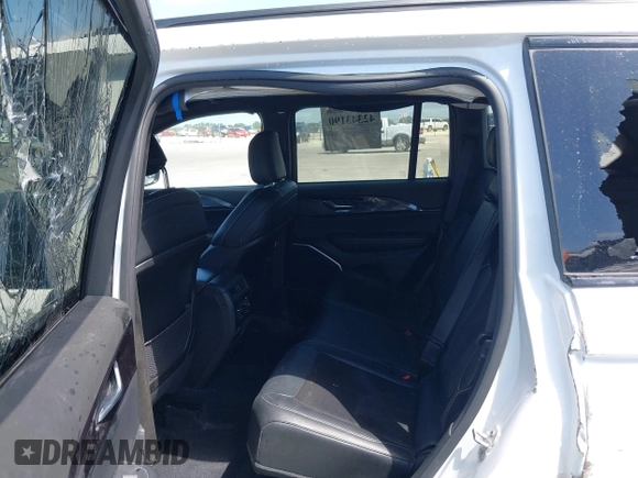 2022 Jeep Grand Cherokee Laredo with VIN 1C4RJHAG1N8627233, listed as a IAAI auction lot 42343190 with 38,107 mi miles and . Bid and sale history available at DreamBid. Image 8.