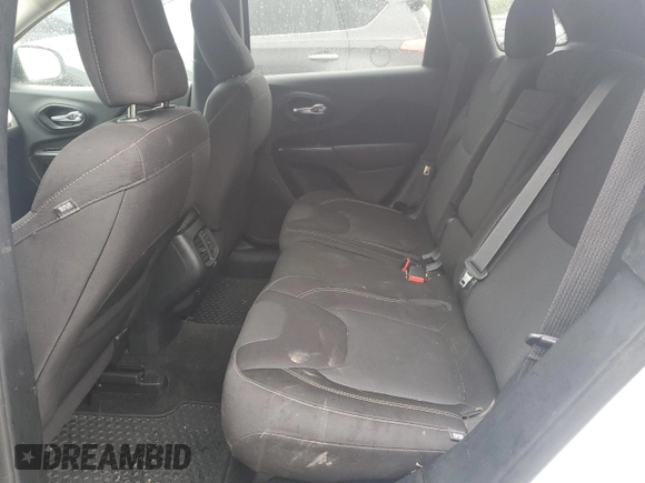 2015 Jeep Cherokee Latitude z VIN 1C4PJMCS3FW625935, wystawiony jako Copart lot #57577905 z przebiegiem 149 317 mil mil oraz Nie do naprawy • Non repairable. Historia ofert i sprzedaży dostępna na DreamBid. Obrazek 10.