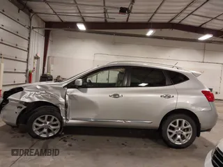 2011 Nissan Rogue SV z VIN JN8AS5MV2BW252693, wystawiony jako IAAI lot #42217693 z przebiegiem 154 278 mil mil oraz . Historia ofert i sprzedaży dostępna na DreamBid. Obrazek 15.