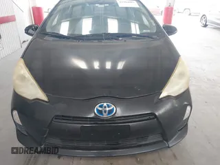 2013 Toyota Prius One z VIN JTDKDTB33D1046251, wystawiony jako IAAI lot #42304087 z przebiegiem 229 655 mil mil oraz . Historia ofert i sprzedaży dostępna na DreamBid. Obrazek 12.
