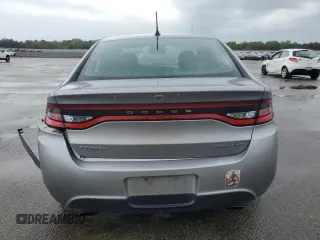 2015 Dodge Dart SXT z VIN 1C3CDFBB3FD345449, wystawiony jako Copart lot #56947145 z przebiegiem 61 019 mil mil oraz Szkoda całkowita • Salvage title. Historia ofert i sprzedaży dostępna na DreamBid. Obrazek 6.