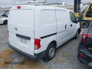 2015 Nissan NV200 SV with VIN 3N6CM0KNXFK710080, listed as a IAAI auction lot 41831172 with 144,397 mi miles. Bid and sale history available at carsss.com. Image 4.