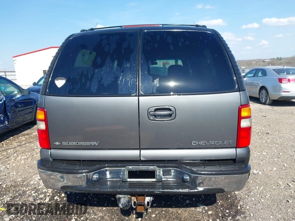 2000 Chevrolet Suburban LS with VIN 3GNFK16T1YG162181, listed as a IAAI auction lot 41843413 with 324,181 mi miles and . Bid and sale history available at DreamBid. Image 16.