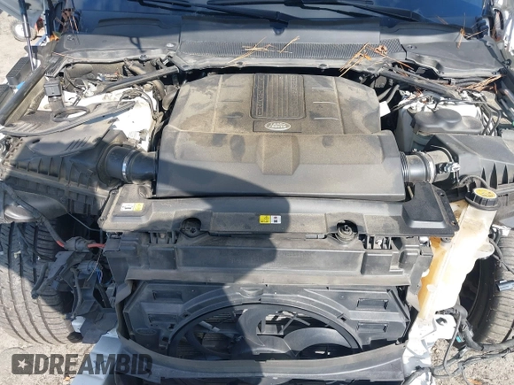 2019 Land Rover Range Rover with VIN SALGS5RE9KA541283, listed as a IAAI auction lot 40816626 with 97,958 mi miles. Bid and sale history available at carsss.com. Image 10.