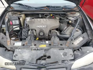 2001 Chevrolet Monte Carlo SS with VIN 2G1WX15K319190480, listed as a IAAI auction lot 41158151 with 271,220 mi miles. Bid and sale history available at carsss.com. Image 10.