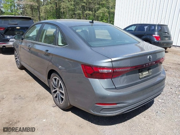 2025 Volkswagen Jetta SE with VIN 3VW7X7BU4SM047242, listed as a IAAI auction lot 42072374 with 3,221 mi miles. Bid and sale history available at carsss.com. Image 3.