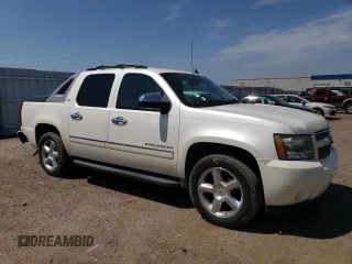 2011 Chevrolet Avalanche LTZ with VIN 3GNTKGE3XBG110045, listed as a Copart auction lot 66162484 with 191,508 mi miles and Salvage Title. Bid and sale history available at DreamBid. Image 4.