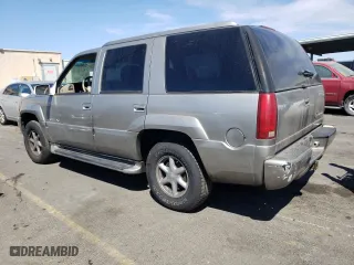 2000 Cadillac Escalade with VIN 1GYEK63R5YR187895, listed as a Copart auction lot 72468044 with 189,026 mi miles and Clean Title. Bid and sale history available at carsss.com. Image 2.