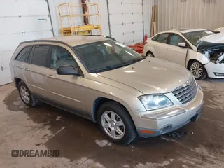 2006 Chrysler Pacifica Touring z VIN 2A4GM684X6R863670, wystawiony jako IAAI lot #42392008 z przebiegiem 105 749 mil mil oraz . Historia ofert i sprzedaży dostępna na DreamBid. Obrazek 1.