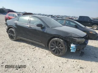 2025 Toyota Crown XLE z VIN JTDAAAAF1S3030863, wystawiony jako Copart lot #50586385 z przebiegiem 21 445 mil mil oraz Szkody całkowita. Historia ofert i sprzedaży dostępna na DreamBid. Obrazek 4.