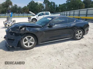 2021 Ford Mustang EcoBoost z VIN 1FA6P8TH0M5147035, wystawiony jako Copart lot #56075545 z przebiegiem 51 049 mil mil oraz Szkoda całkowita • Salvage title. Historia ofert i sprzedaży dostępna na DreamBid. Obrazek 1.